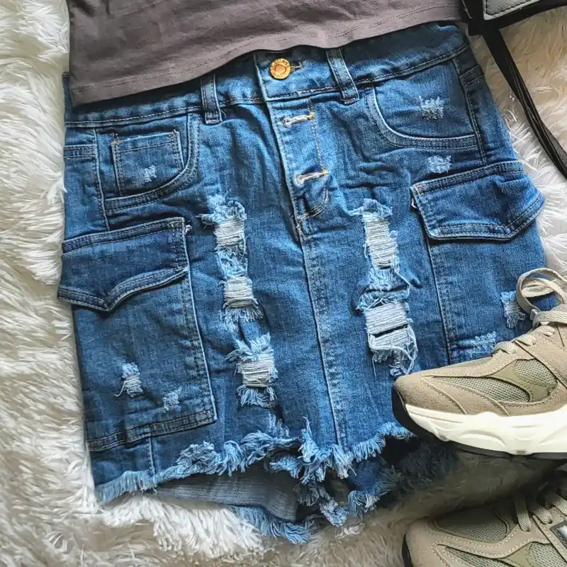Saya short 