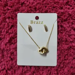 Set de cadena y aretes 