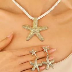 Set de collar y aretes 