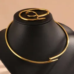 Set de gargantilla manilla y anillo