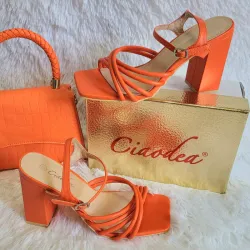Tacones anaranjados 