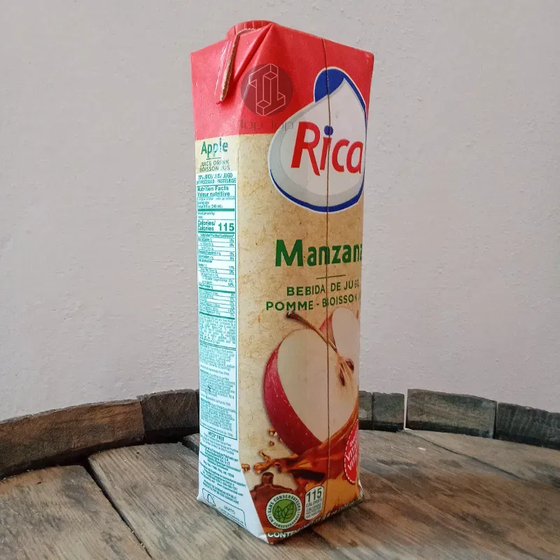 Jugo de Manzana, Rica.