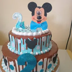 Kake redondo personalizado de dos pisos 