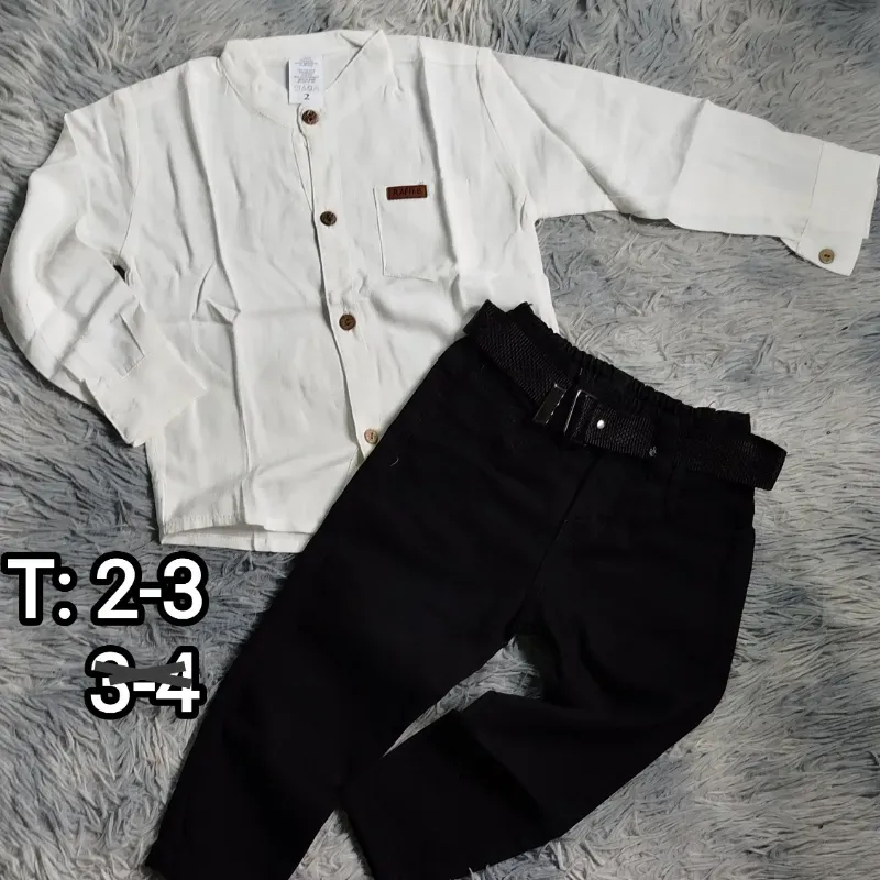 Camisas mangas largas+ jeans + cinto.