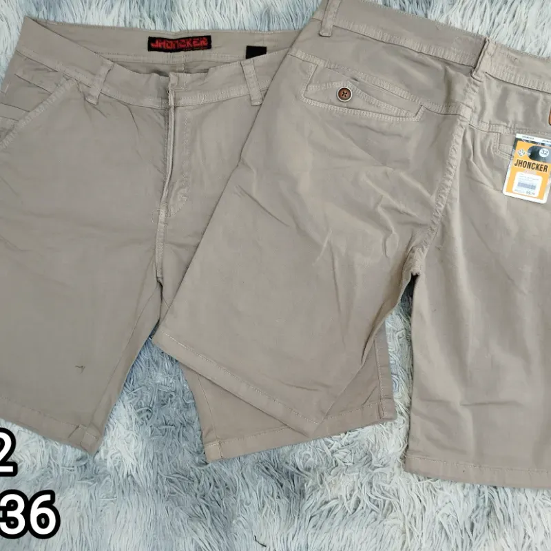 Bermudas.