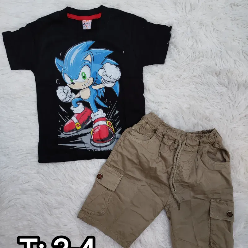 Conjuntos con temática de Sonic. Solo para niños de 2 y 3 años.