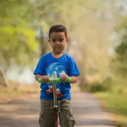 Conjuntos con temática de Sonic. Solo para niños de 2 y 3 años.