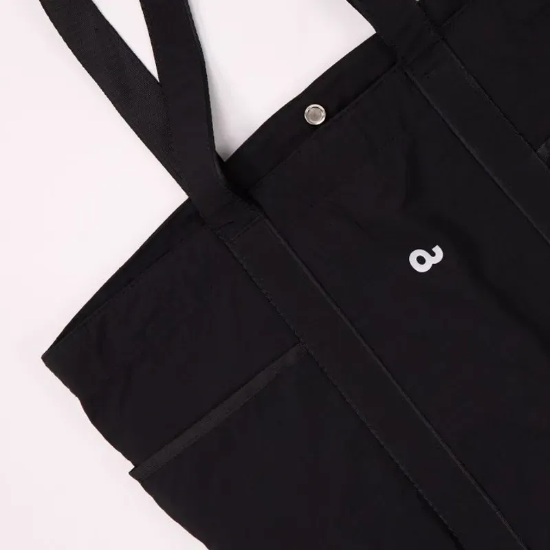 T.E. Flow Tote Negro