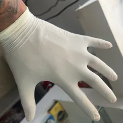 Guantes blancos 