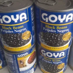 Frijoles Negros enlatados
