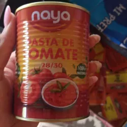 Lata de puré de tomate