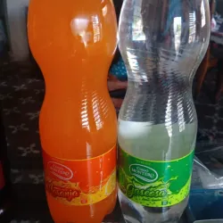 Pepinos de Refrescos de 1.5Lt Naranja y Limon