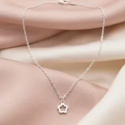 Cadena con Dije de Flor