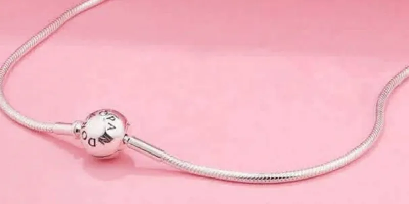 Collar Pandora essence 45cm