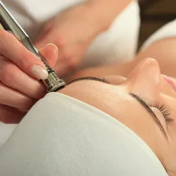 Limpieza de Rutina, Seguimiento y Masaje Facial