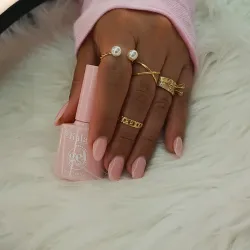Manicura Rusa + Esmalte en Gel