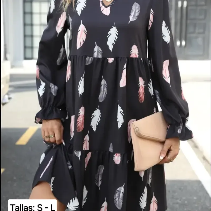 Vestido mangas largas estampado de plumas