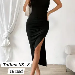 Vestido negro con cuello 
