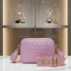 *(30 USD)*CARTERA PRADA 