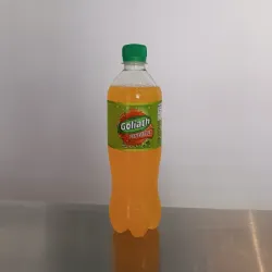 Refresco de piña Goliath