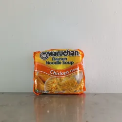 Sopa de fideos sabor pollo