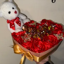 Caja de bombón con peluche blanco