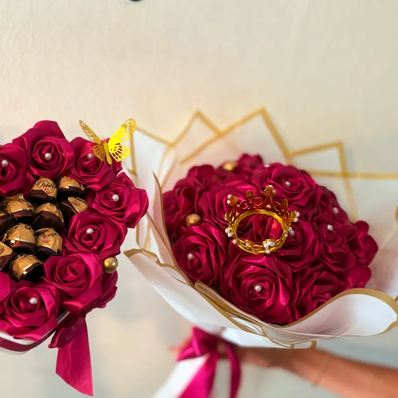 Juego de ramo buchón rosa, fucsia y ❤️con bombón
