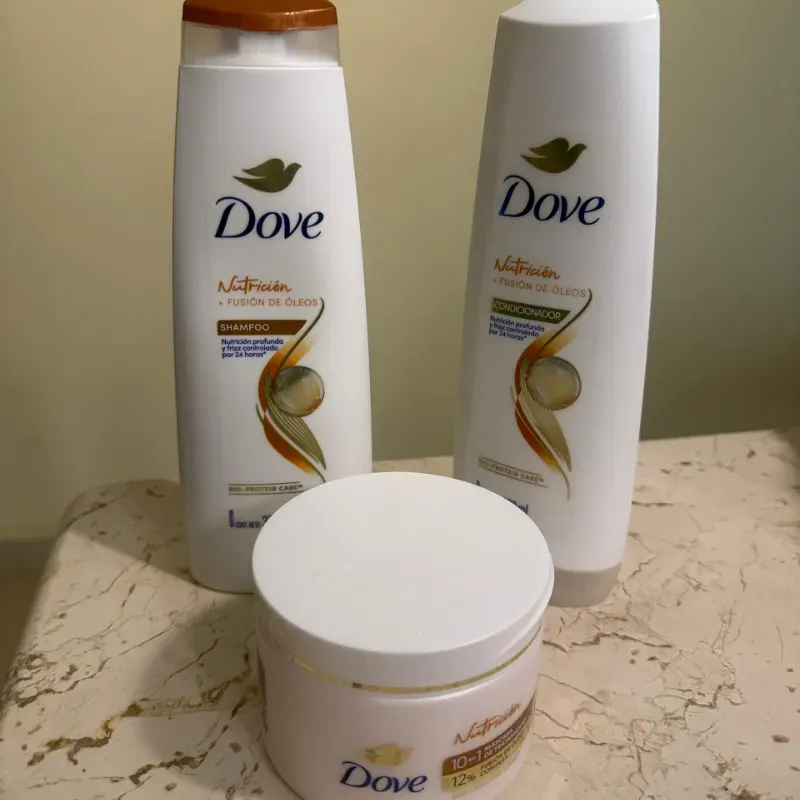 Juego de shampoo, acondicionador y crema de tratamiento Dove