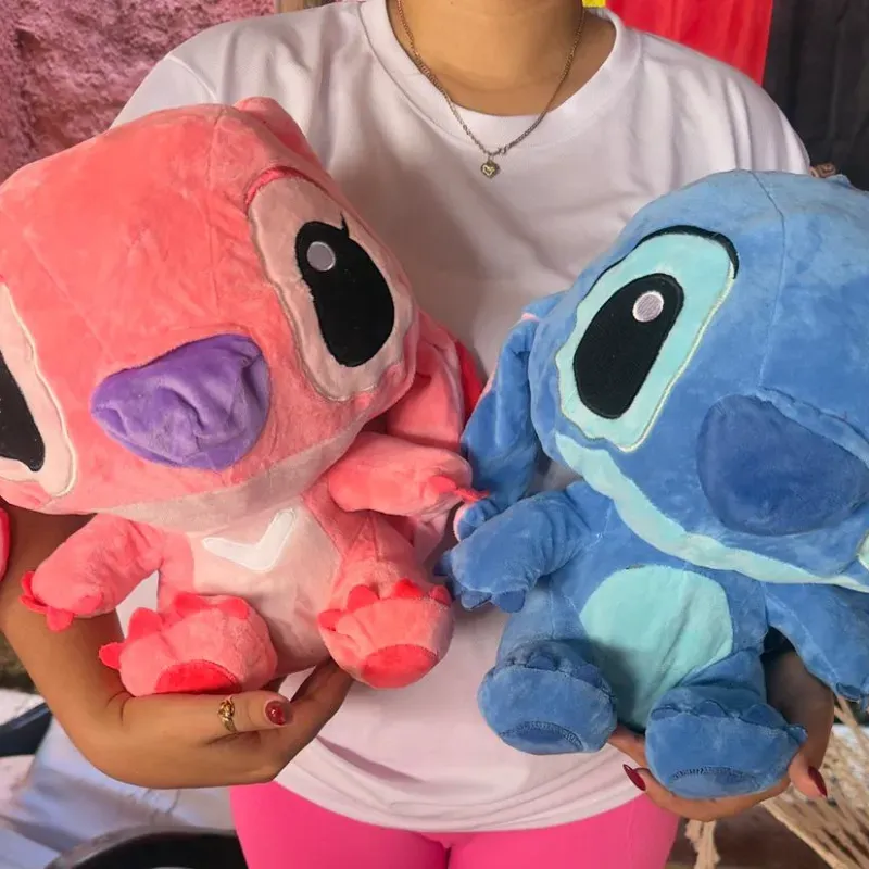 Pareja de Angela y Stitch 