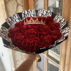 Ramo buchón rojo con glitter y tiara