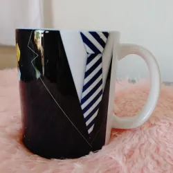 Taza personalizada con traje