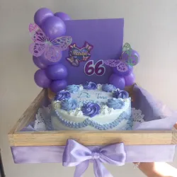 CAJA DE PANETELA DECORADA