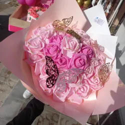 RAMO DE 30 ROSAS DE FOAMI