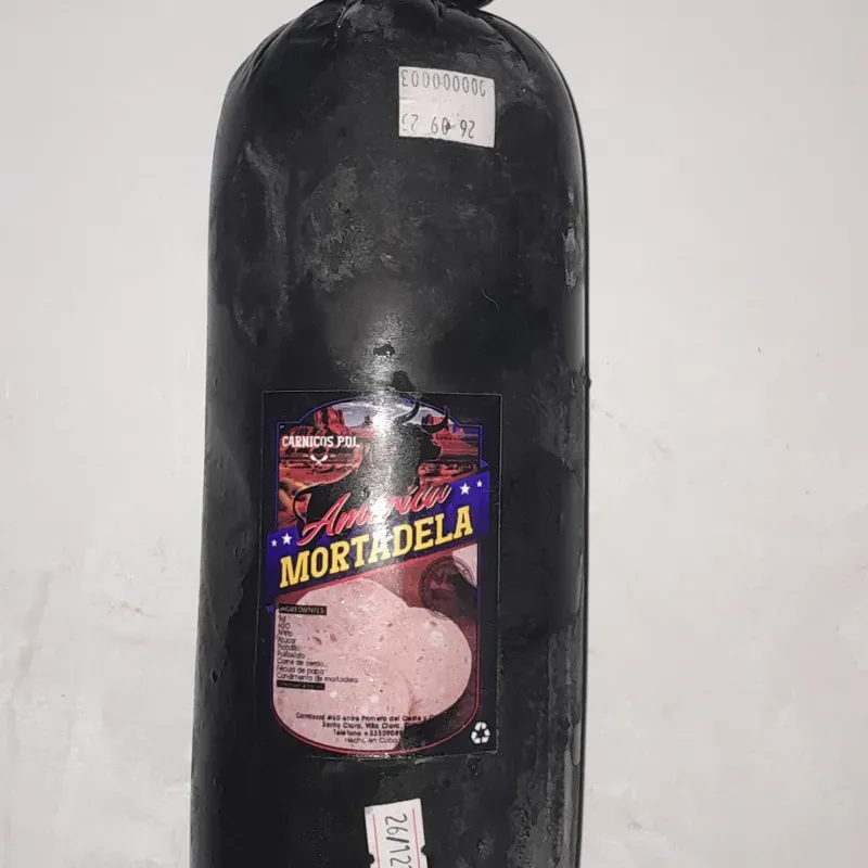 Mortadella Americana 2.7--2.8 libras 