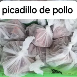 Picadillo de Pollo . 1lb