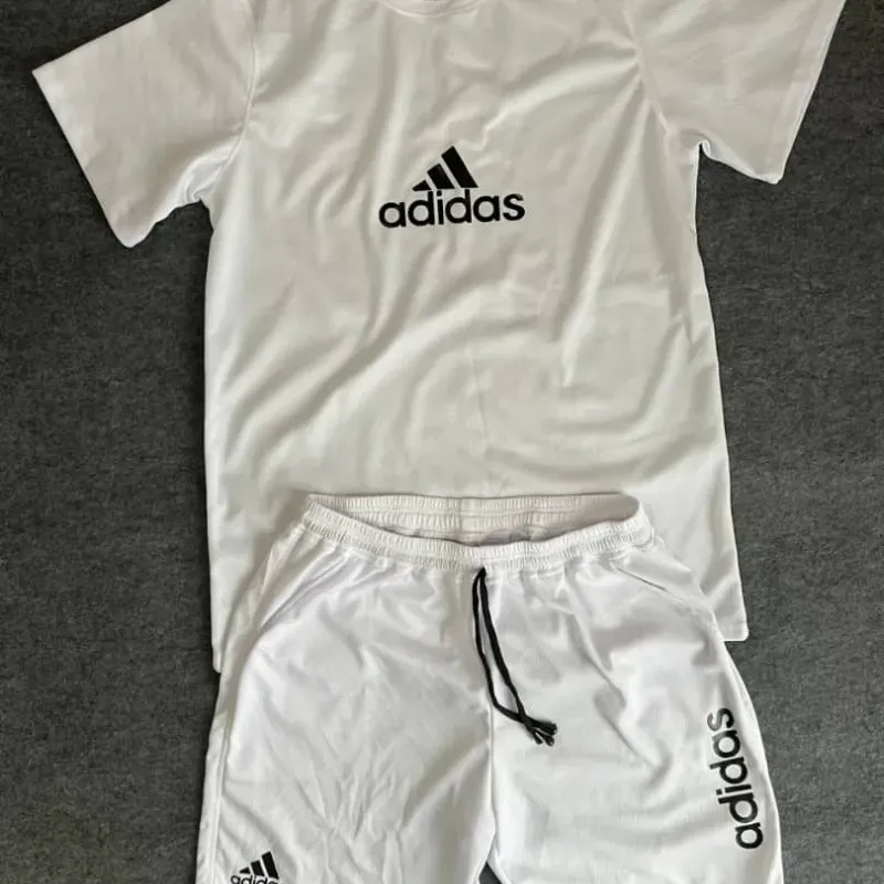 Conjunto Adidas 