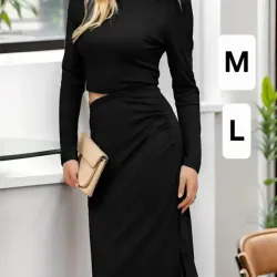 Conjunto de falda y blusa de mangas largas