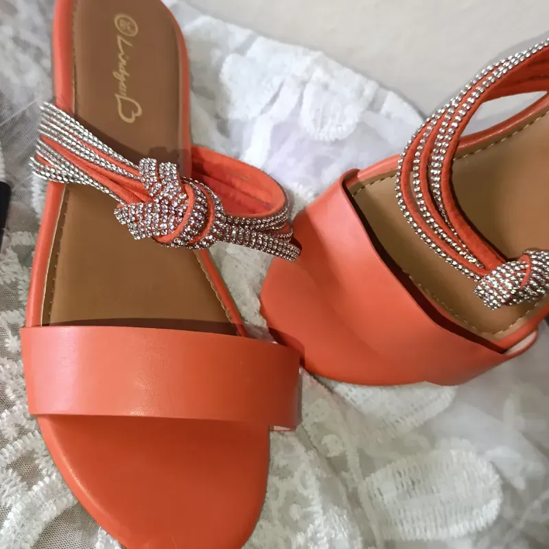 Sandalias elegantes para dama