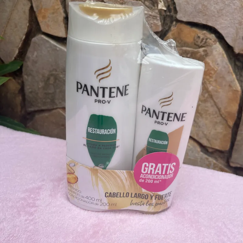Juego champú y acondicionador 