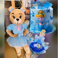 Sorprende a la princesa de la casa con la osita Aurora vestida de azul