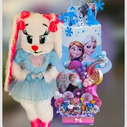 Sorpresa con la coneja estrellita vestida de azul y temática de frozen