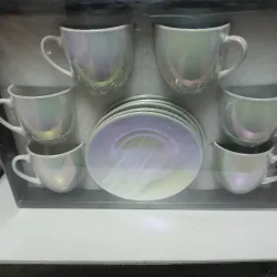 6 tazas con platos de porcelana