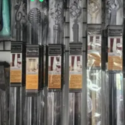 Cortineros metálicos expandibles