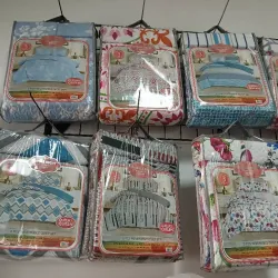 Cubrecamas Queen con fundas 