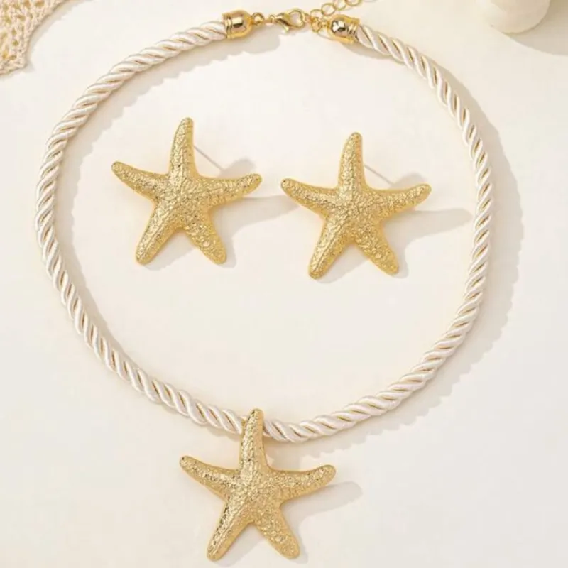 Conjunto de collar y aretes de playa