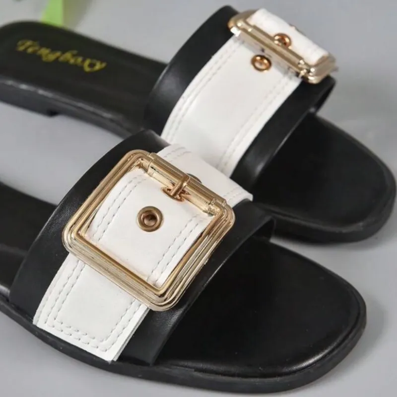 Sandalias