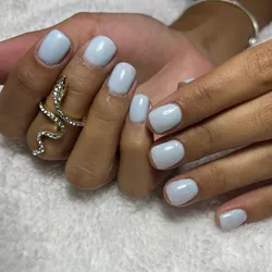 Manicura con gel sencillo 