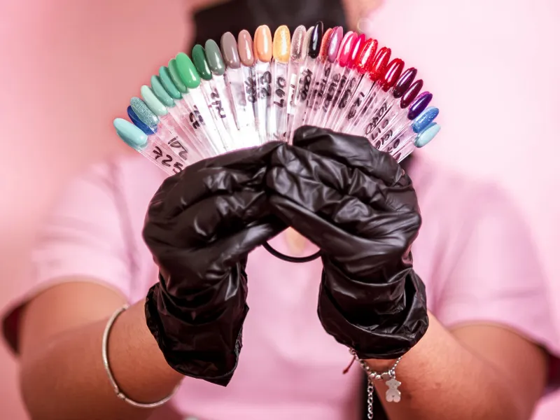 UÑAS 