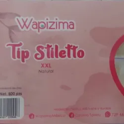 Uñas stiletto naturales 