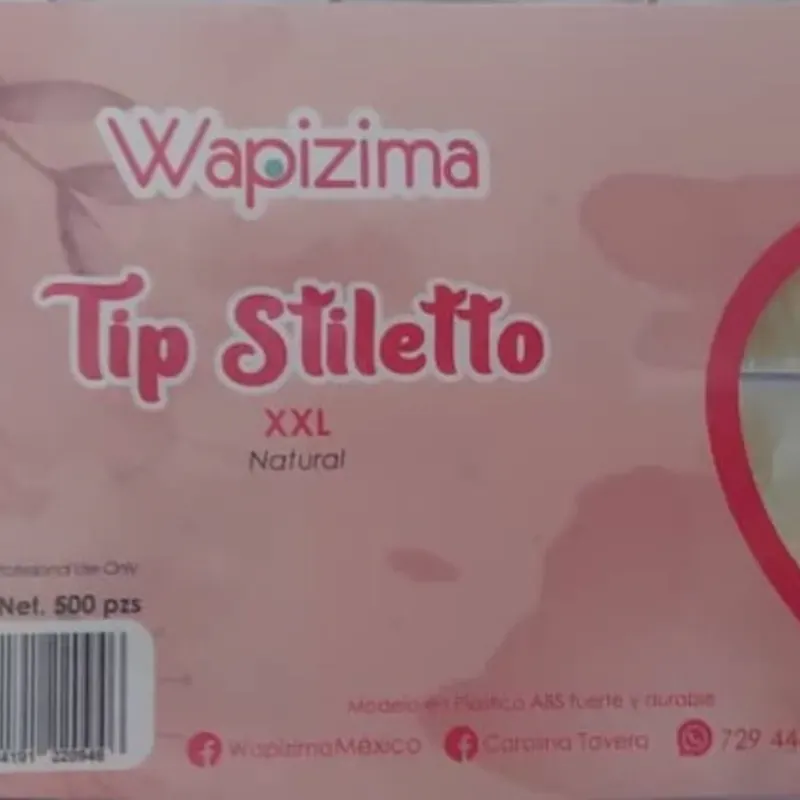 Uñas stiletto naturales 